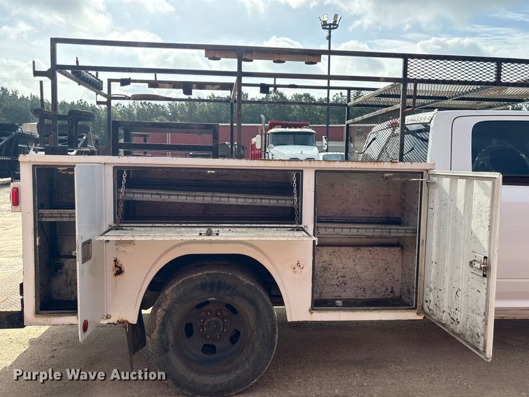 image for item EU0692 2012 Dodge Ram 3500 Crew Cab utility bed pickup truck