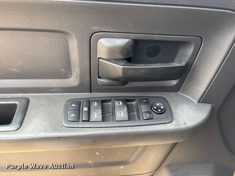 image for item EU0692 2012 Dodge Ram 3500 Crew Cab utility bed pickup truck
