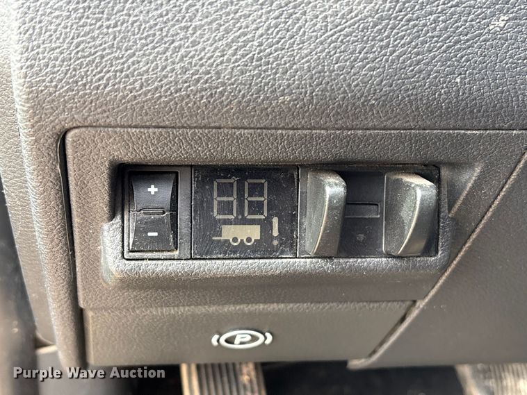 image for item EU0692 2012 Dodge Ram 3500 Crew Cab utility bed pickup truck