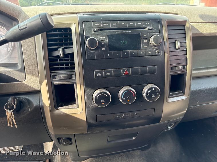 image for item EU0692 2012 Dodge Ram 3500 Crew Cab utility bed pickup truck