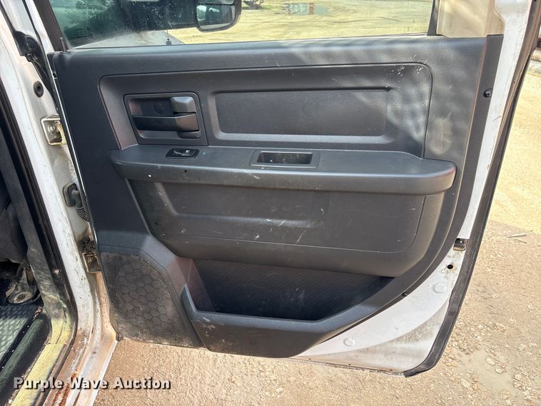 image for item EU0692 2012 Dodge Ram 3500 Crew Cab utility bed pickup truck
