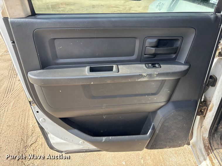 image for item EU0692 2012 Dodge Ram 3500 Crew Cab utility bed pickup truck
