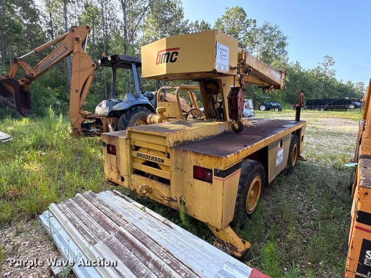 image for item EU0694 1997 Broderson IC-80 crane