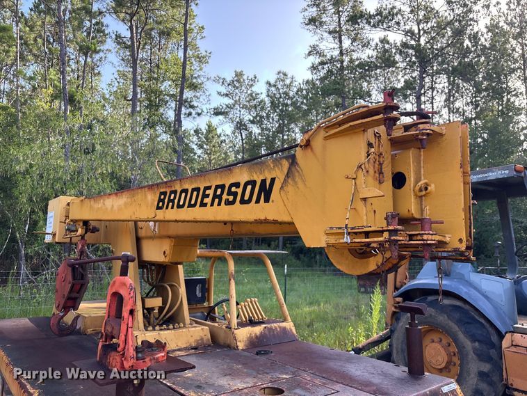 image for item EU0694 1997 Broderson IC-80 crane