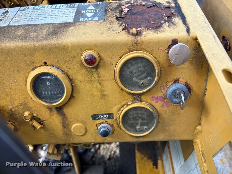 image for item EU0694 1997 Broderson IC-80 crane