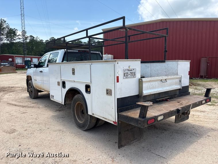 image for item EU0695 2018 Chevrolet Silverado 3500HD Crew Cab utility bed pickup truck