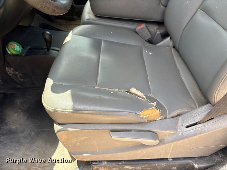 image for item EU0695 2018 Chevrolet Silverado 3500HD Crew Cab utility bed pickup truck