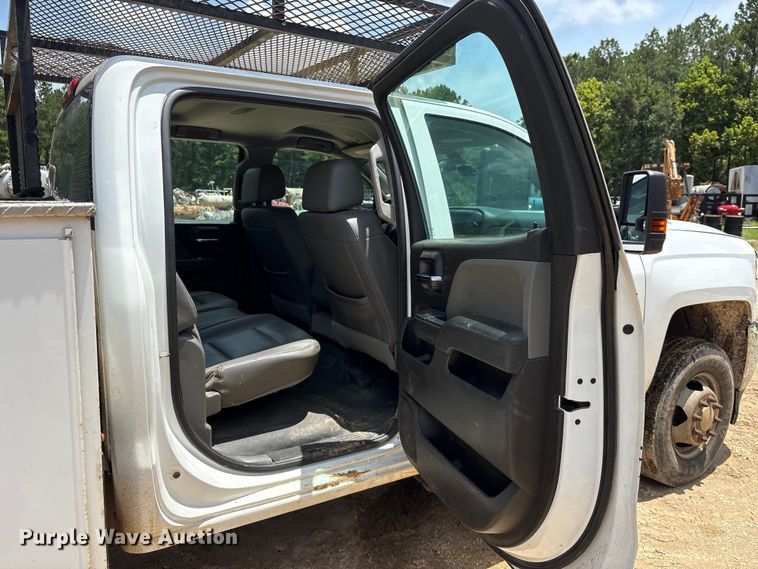 image for item EU0695 2018 Chevrolet Silverado 3500HD Crew Cab utility bed pickup truck