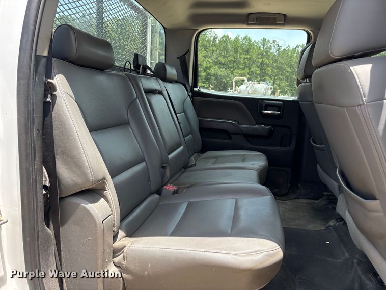 image for item EU0695 2018 Chevrolet Silverado 3500HD Crew Cab utility bed pickup truck