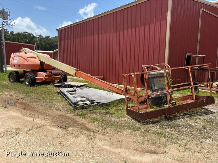 image for item EU0696 2007 JLG 400S boom lift