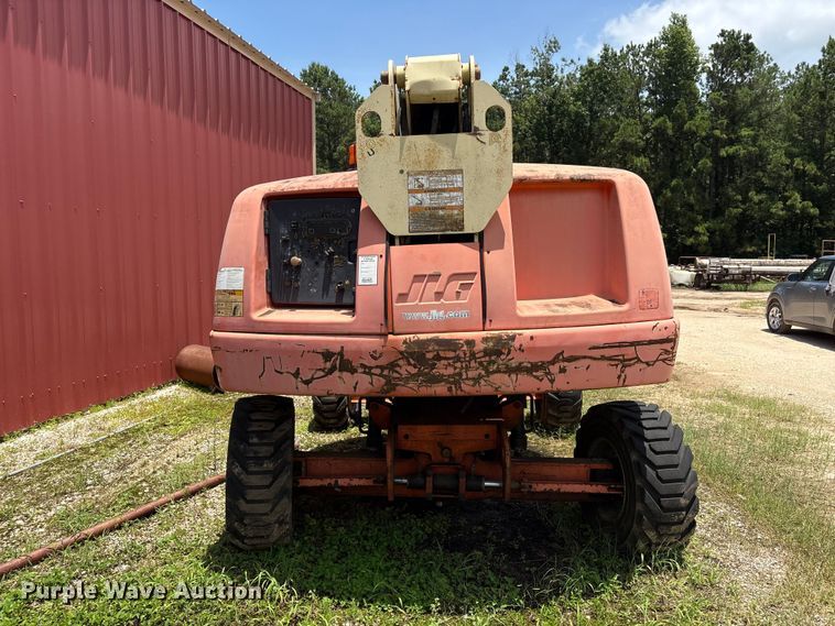 image for item EU0696 2007 JLG 400S boom lift