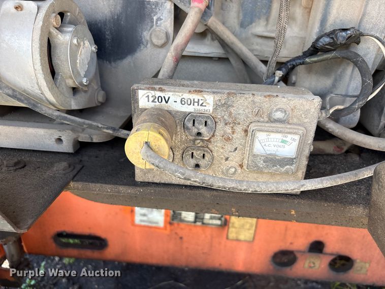 image for item EU0696 2007 JLG 400S boom lift