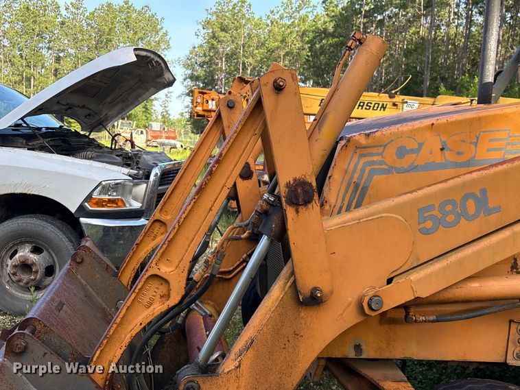 image for item EU0697 1999 Case 580L Series II backhoe