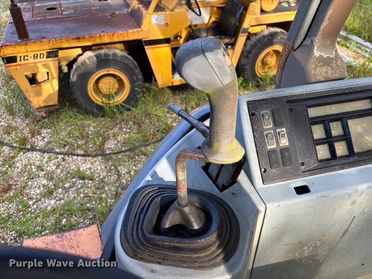 image for item EU0697 1999 Case 580L Series II backhoe