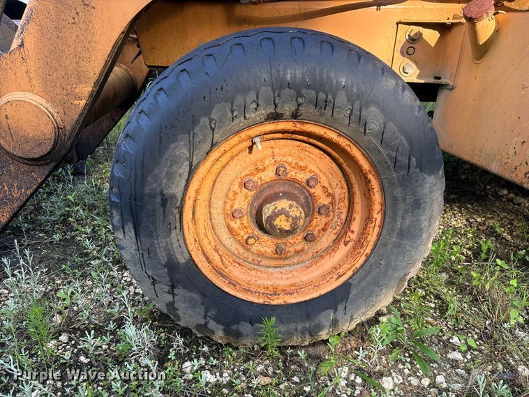 image for item EU0697 1999 Case 580L Series II backhoe