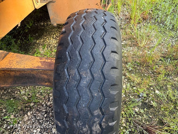 image for item EU0697 1999 Case 580L Series II backhoe