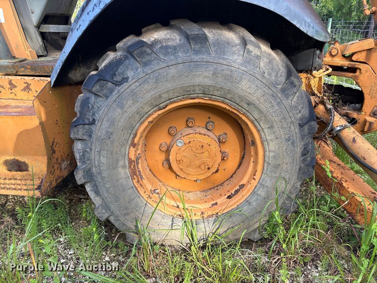 image for item EU0697 1999 Case 580L Series II backhoe