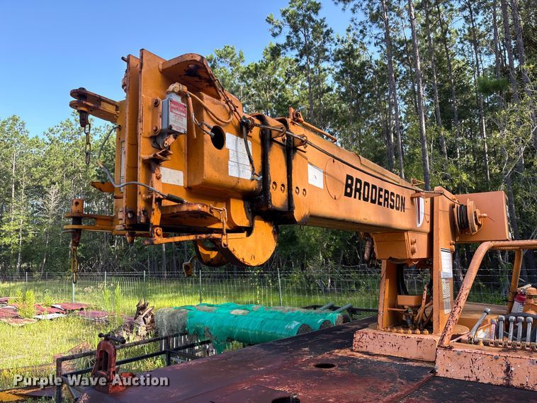 image for item EU0705 Broderson IC-80-1F crane