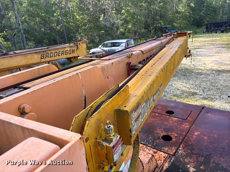 image for item EU0705 Broderson IC-80-1F crane