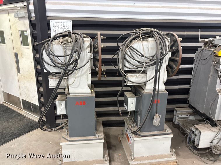 image for item EU5733 2021 Preston Eastin MTU35-77m-1C robotic welder