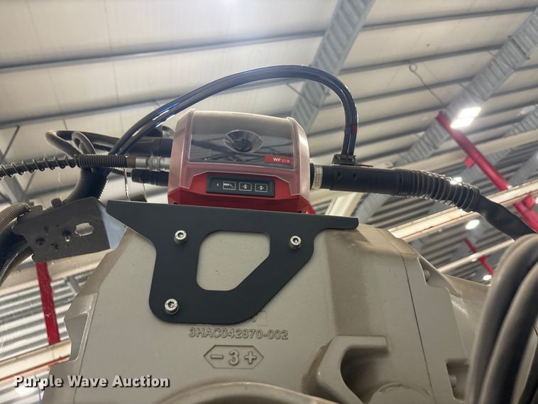 image for item EU5733 2021 Preston Eastin MTU35-77m-1C robotic welder