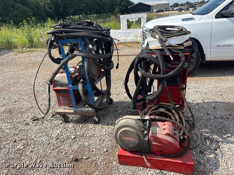 image for item EU5734 (2) Fronius TPS 400i welders
