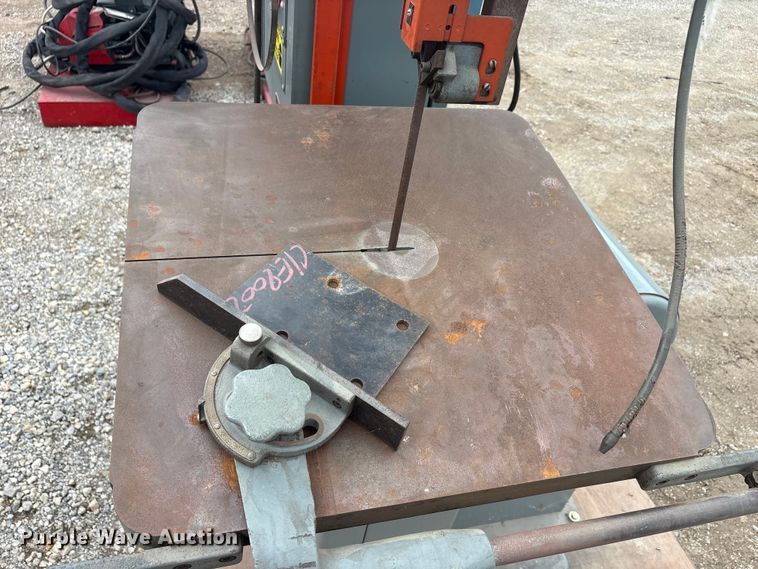 image for item EU5737 DoALL 2013-20 band saw