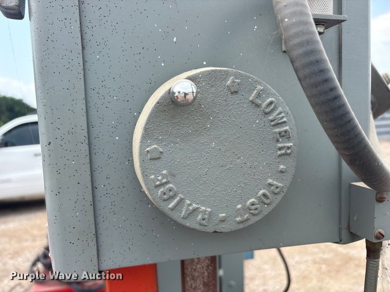 image for item EU5737 DoALL 2013-20 band saw