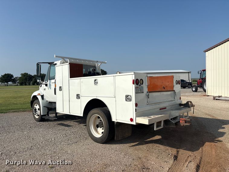 image for item EU5741 2005 International 4300 utility / service truck
