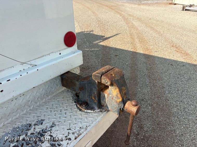 image for item EU5741 2005 International 4300 utility / service truck