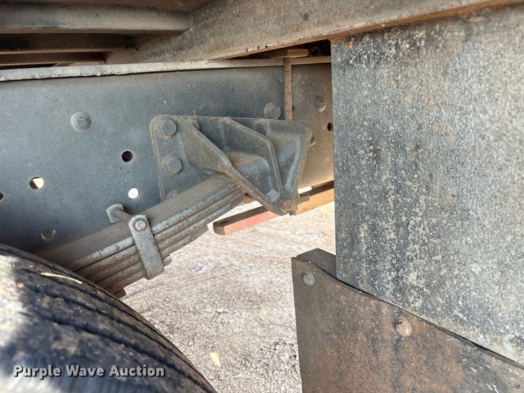 image for item EU5741 2005 International 4300 utility / service truck