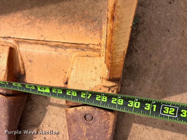 image for item EU5747 Excavator bucket