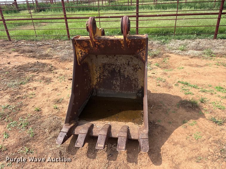 image for item EU5748 Excavator bucket