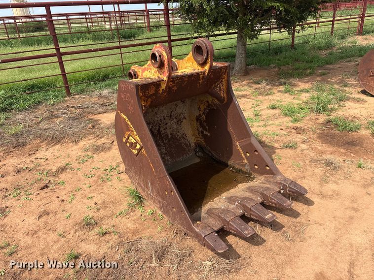 image for item EU5748 Excavator bucket