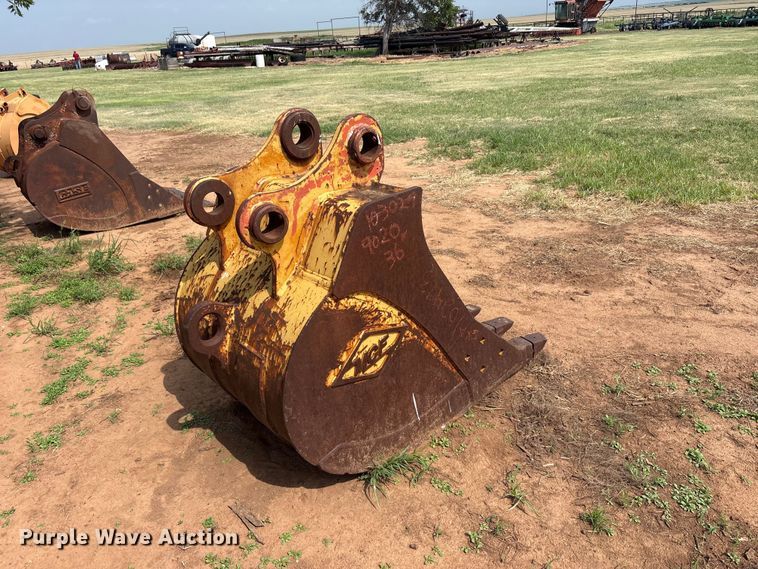 image for item EU5748 Excavator bucket