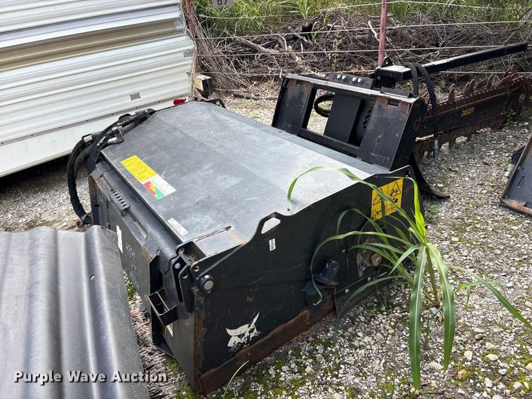 image for item EU5755 Bobcat SWB72 skid steer sweeper