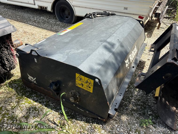 image for item EU5755 Bobcat SWB72 skid steer sweeper
