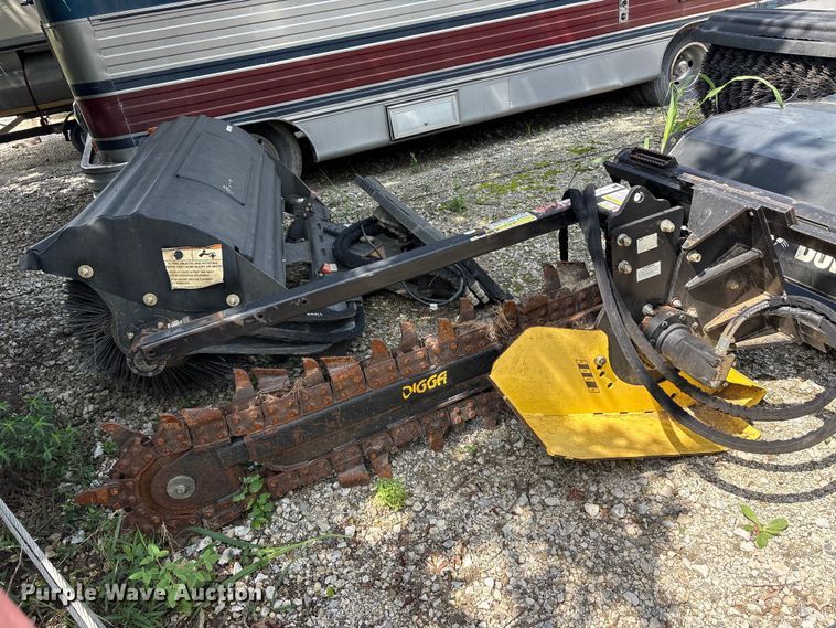 image for item EU5756 Digga BFT2-000001 skid steer trencher