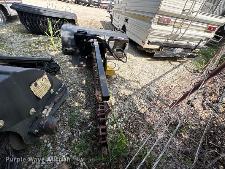 image for item EU5756 Digga BFT2-000001 skid steer trencher