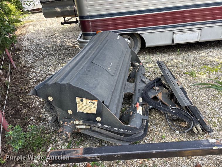 image for item EU5757 2026 Bobcat 68 angle broom skid steer broom