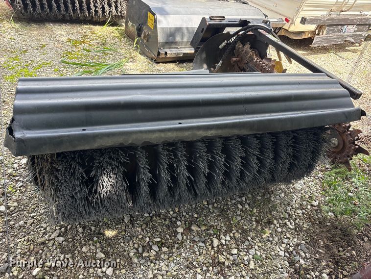 image for item EU5757 2026 Bobcat 68 angle broom skid steer broom
