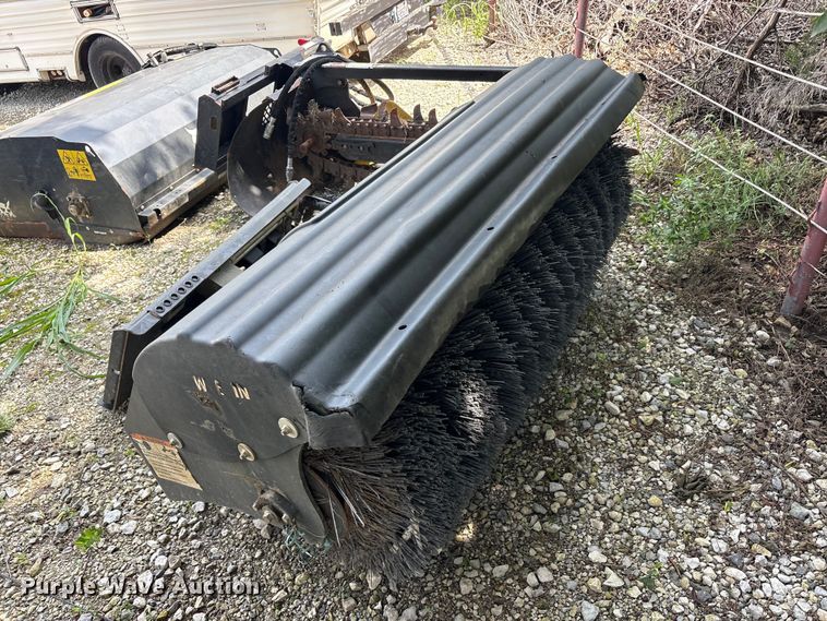 image for item EU5757 2026 Bobcat 68 angle broom skid steer broom