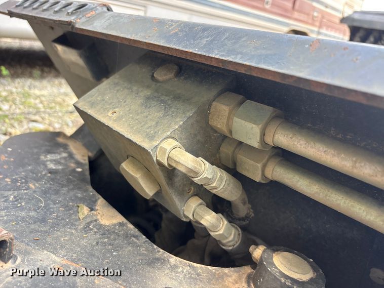 image for item EU5757 2026 Bobcat 68 angle broom skid steer broom