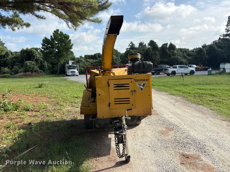 image for item EU5763 2013 Vermeer BC1000XL wood chipper