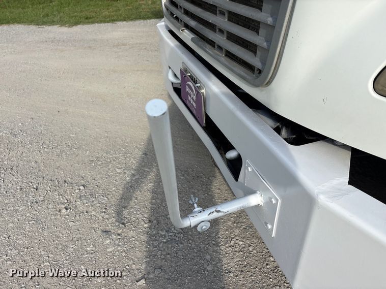 image for item EU5764 2010 Freightliner M2 forestry bucket truck