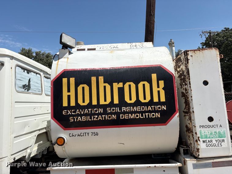 image for item EU5766 2000 Freightliner FL70 fuel / lube truck