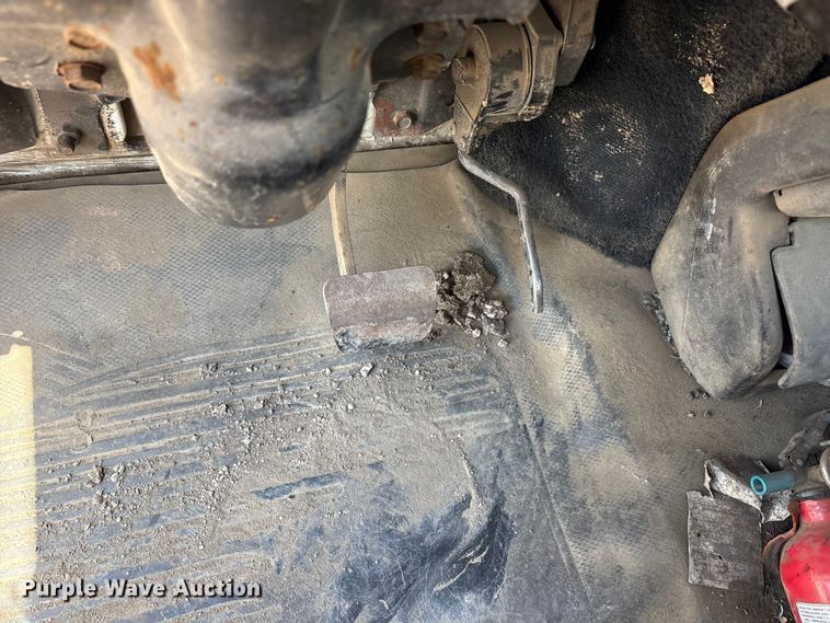 image for item EU5766 2000 Freightliner FL70 fuel / lube truck