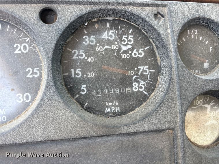 image for item EU5766 2000 Freightliner FL70 fuel / lube truck