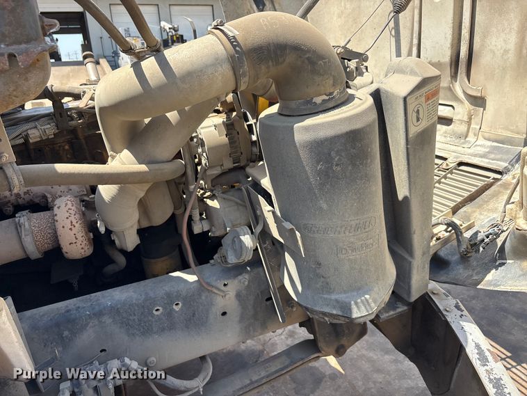 image for item EU5766 2000 Freightliner FL70 fuel / lube truck