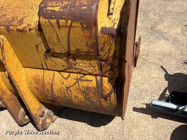 image for item EU5770 Caterpillar 963 track loader bucket